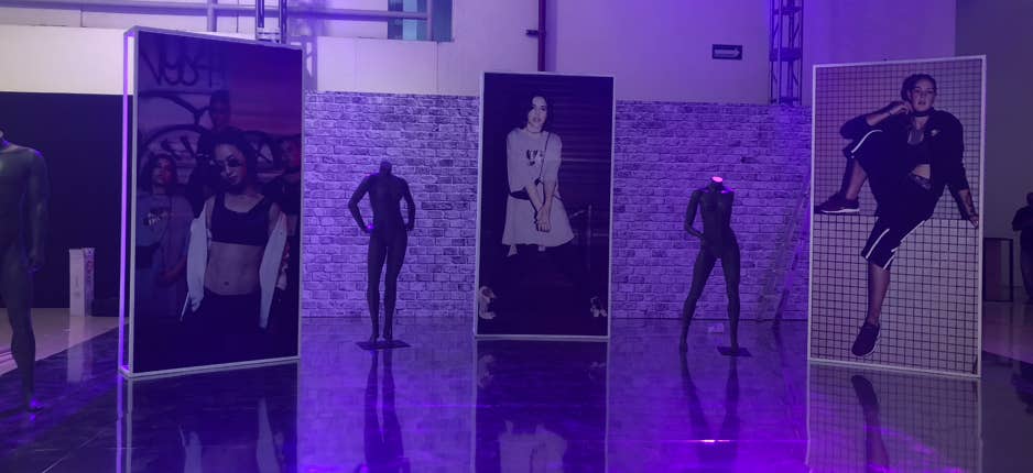 Agencias de escenografía en Cdmx, agencias de diseño de escenografía, diseño de escenografía para eventos o diseño de escenografías, diseño de escenografía teatral. Agencias de display , agencias de display, Agencias de diseño de displays, Escenografía para publicidad o escenografía para exposiciones, Montaje de displays display y diseño de exposiciones . Escenografía para televisión/cine ,Servicios de diseño de eventos , diseño de stands y exposiciones.