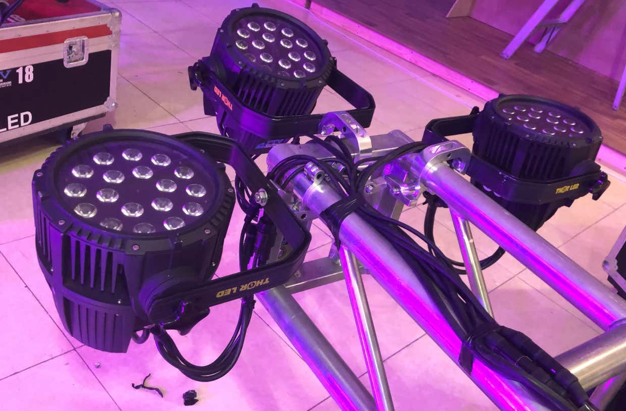 Renta de equipo de iluminación para eventos, Alquiler de iluminación para eventos, Iluminación para eventos corporativos, Renta de luces para eventos sociales, Proveedores de iluminación para eventos, Alquiler de iluminación para eventos en CDMX, Iluminación para eventos corporativos en CDMX, Renta de luces para eventos sociales en CDMX, Proveedores de iluminación para eventos en CDMX, Renta de equipo de iluminación en CDMX, Equipo de iluminación para eventos en CDMX.