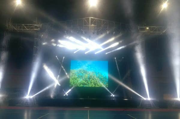 Proveedores de escenarios iluminados CDMX, Escenarios para eventos corporativos en CDMX, Renta de escenarios iluminados CDMX, Producción de escenarios con iluminación CDMX, Escenarios y luces para eventos CDMX, Producción audiovisual en CDMX, Producción audiovisual para eventos especiales, Renta de Producción audiovisual, Mejores equipos de producción audiovisual en CDMX, Precios accesibles en producción audiovisual en CDMX.